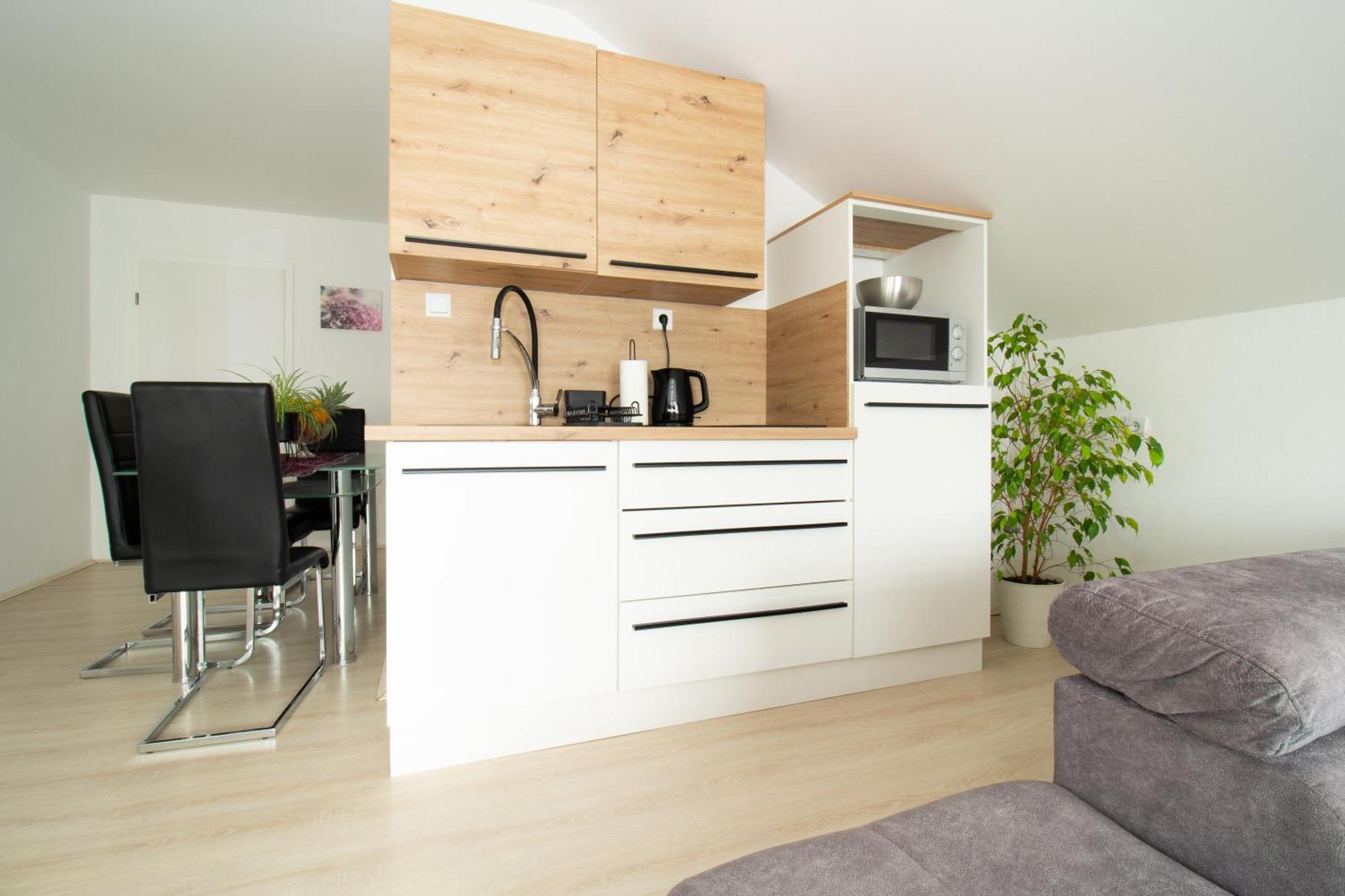 Apartman Keti Donja Lomnica Ngoại thất bức ảnh