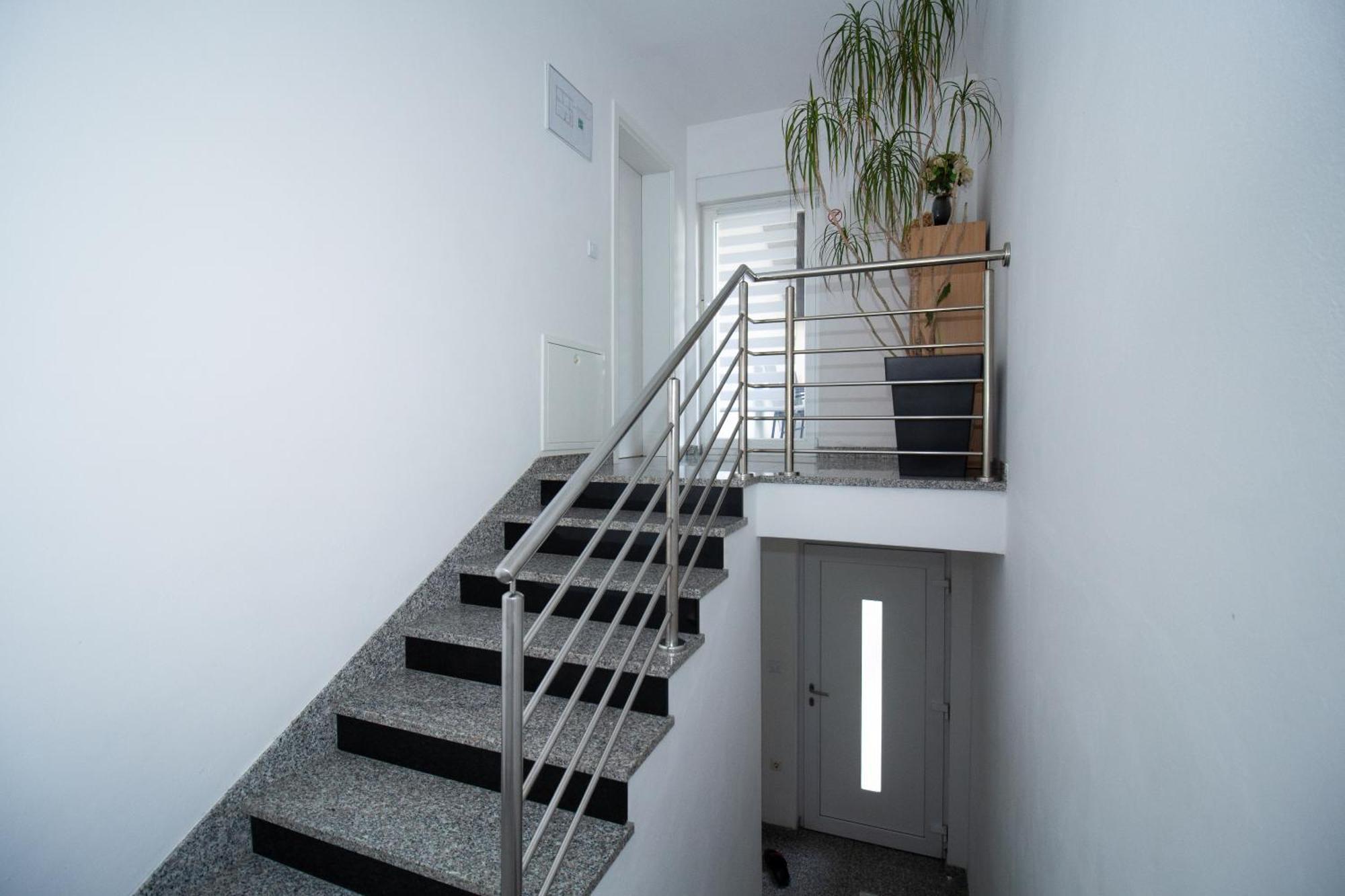 Apartman Keti Donja Lomnica Ngoại thất bức ảnh