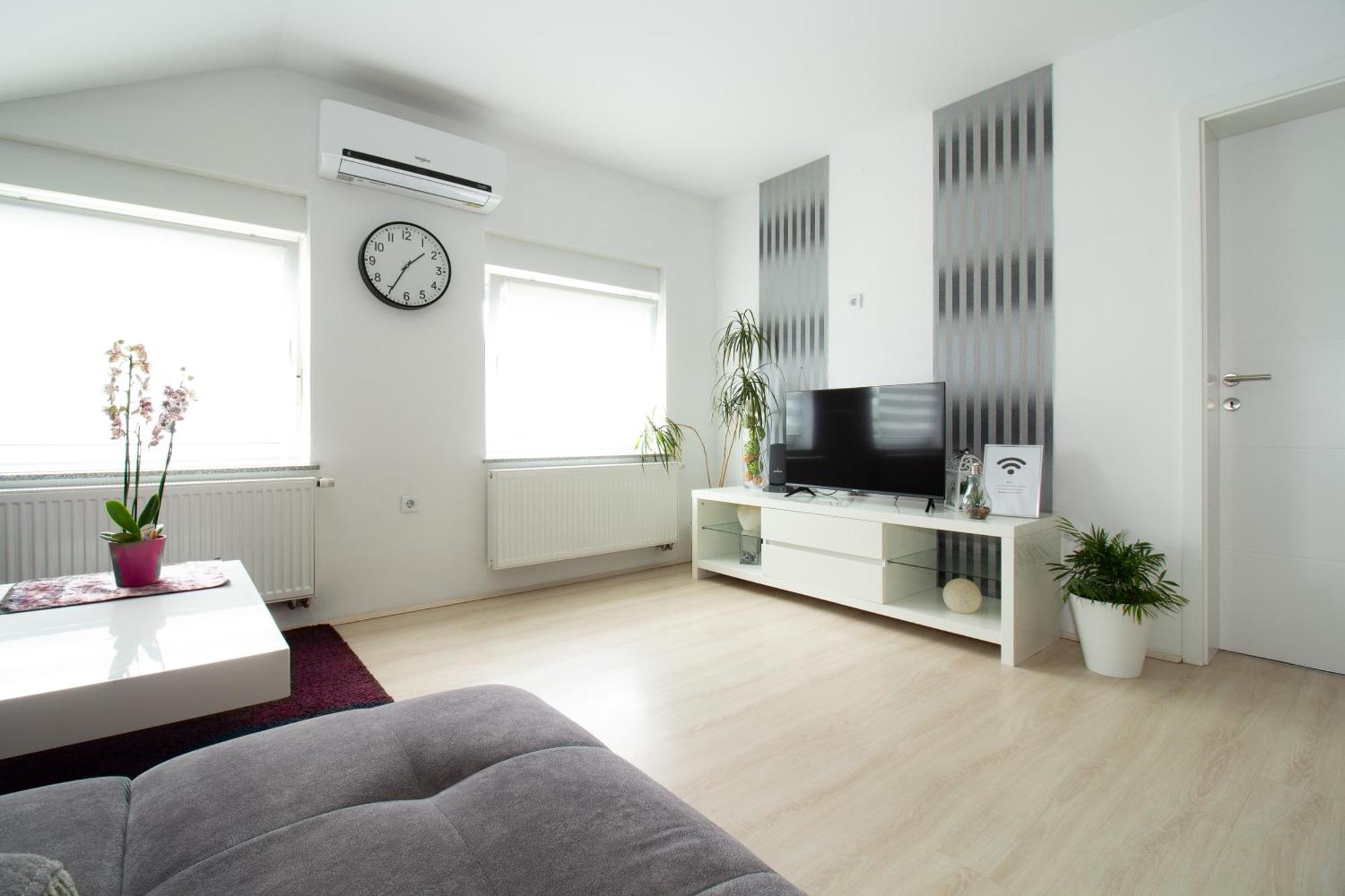 Apartman Keti Donja Lomnica Ngoại thất bức ảnh