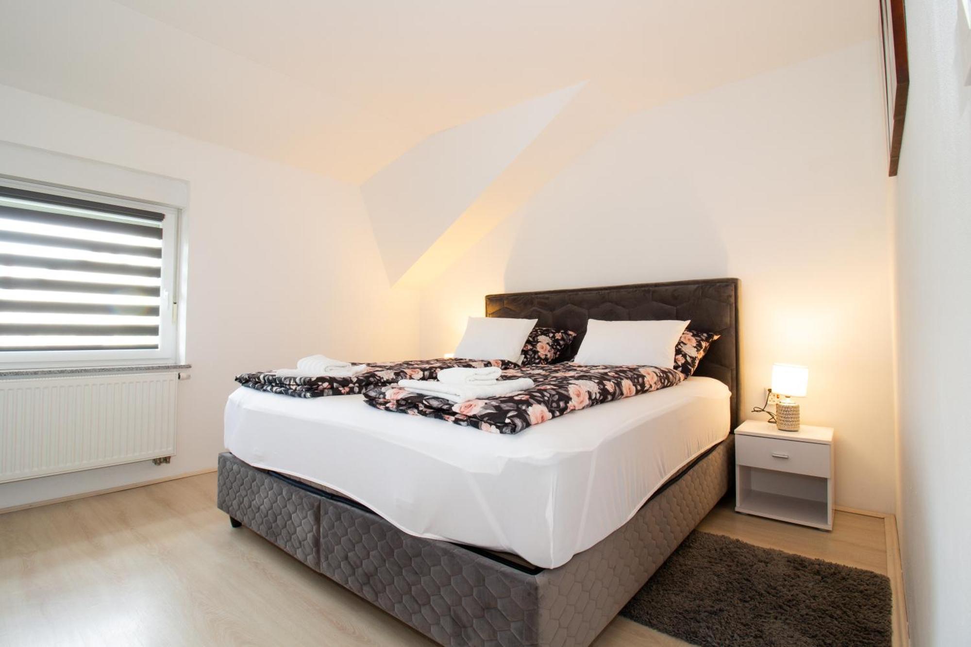 Apartman Keti Donja Lomnica Ngoại thất bức ảnh