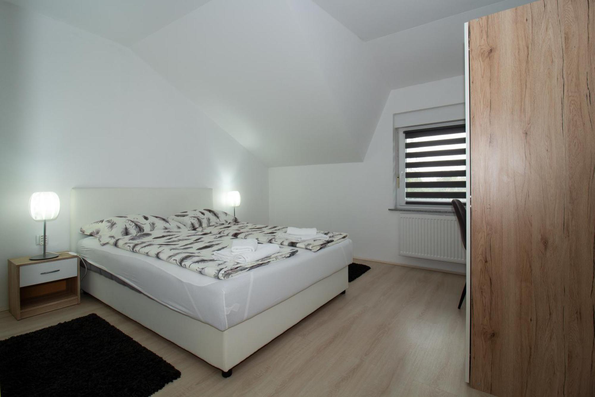 Apartman Keti Donja Lomnica Ngoại thất bức ảnh