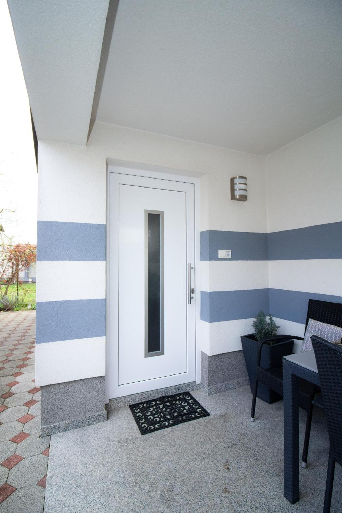 Apartman Keti Donja Lomnica Ngoại thất bức ảnh