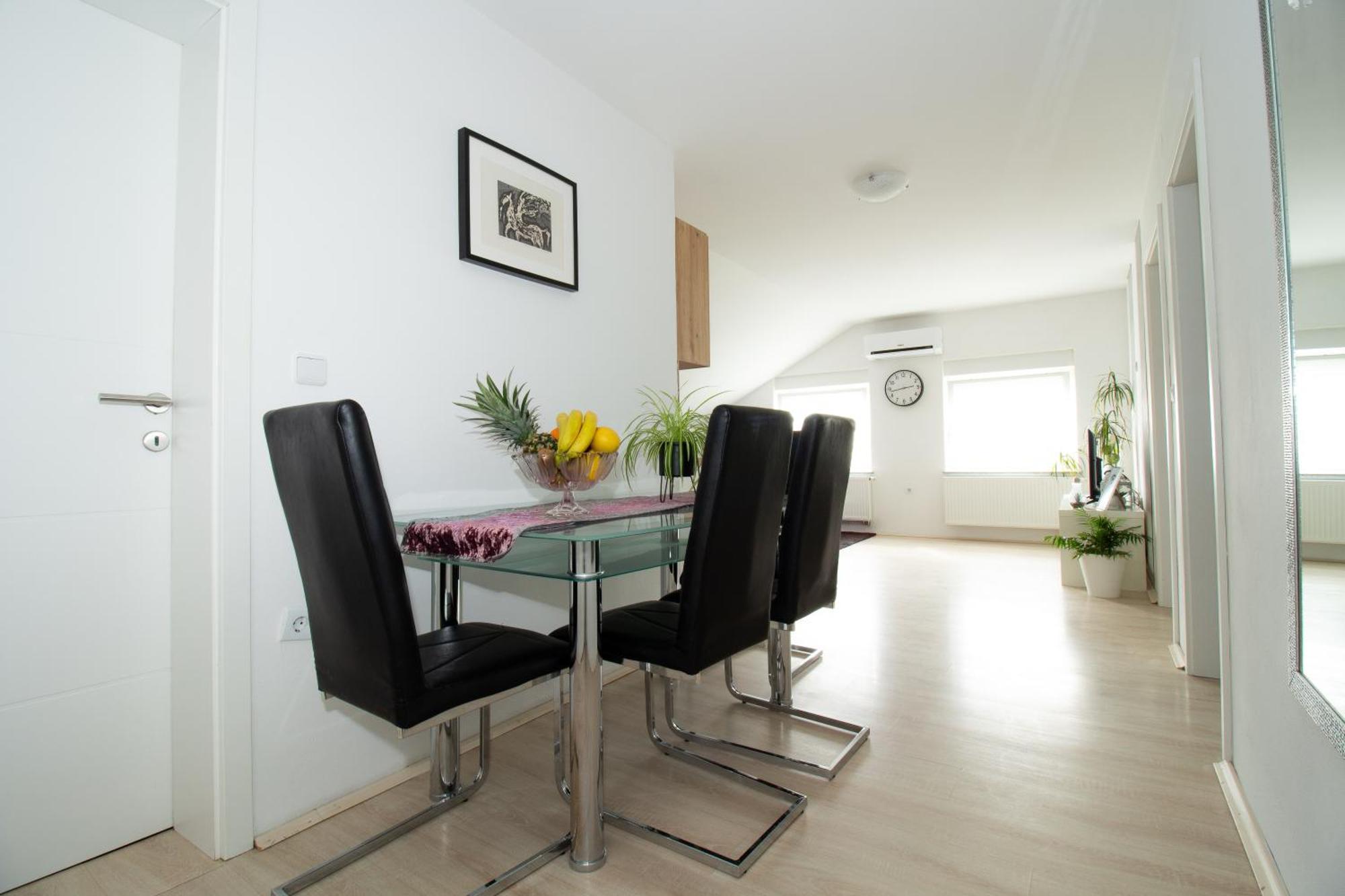 Apartman Keti Donja Lomnica Ngoại thất bức ảnh