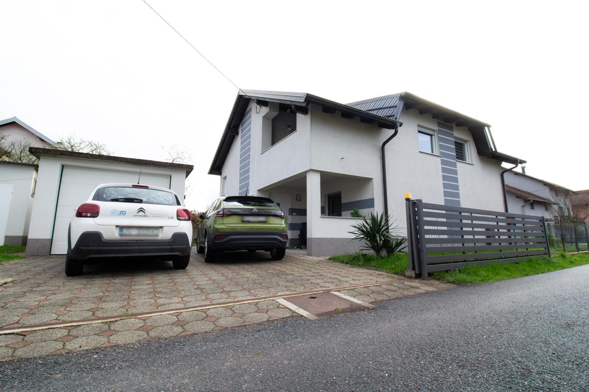 Apartman Keti Donja Lomnica Ngoại thất bức ảnh